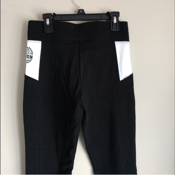 Size L🌺 PINK VICTORIA'S SECRET POCKETS LEGGINGS - Picture 3 of 5